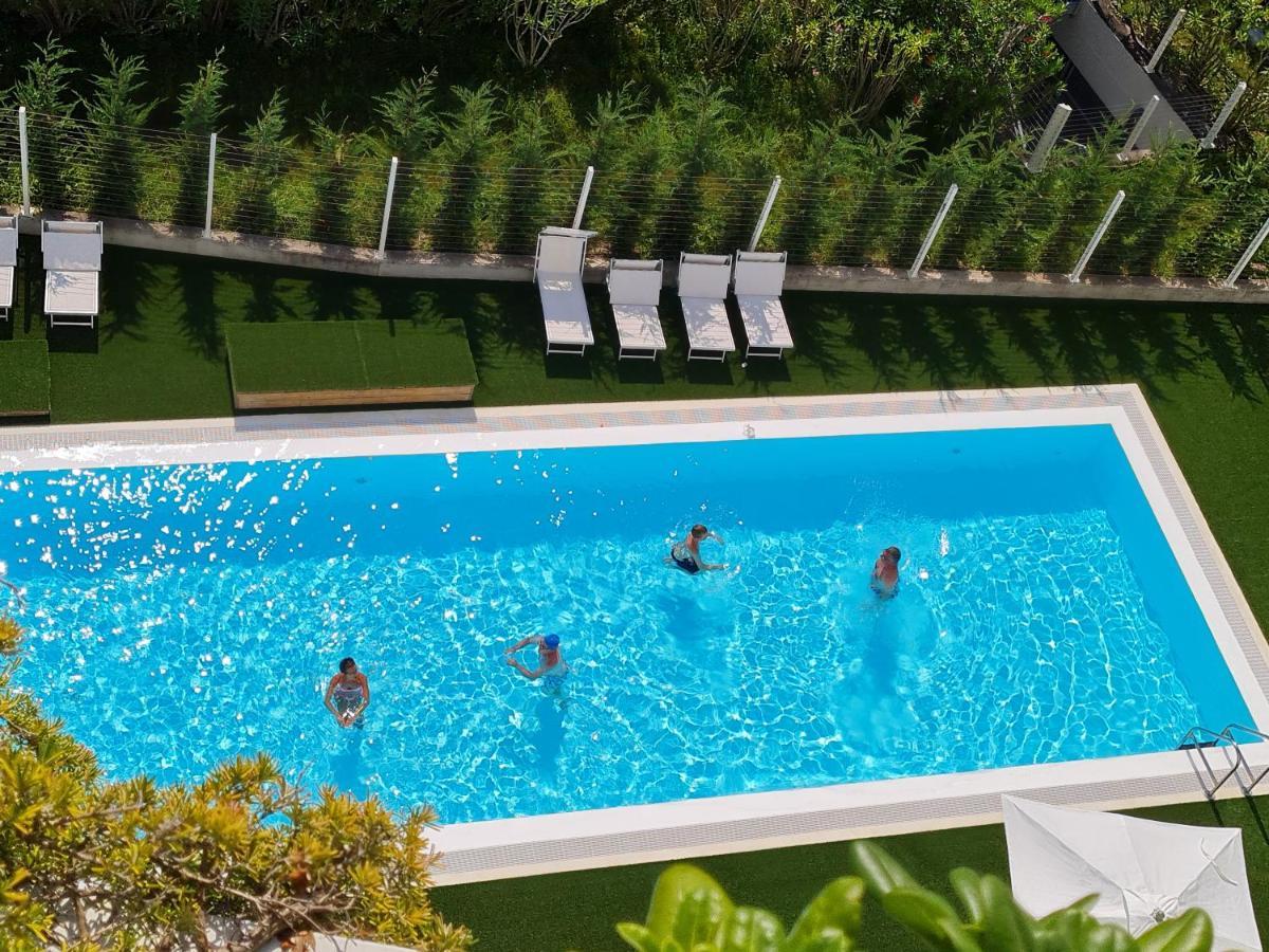 קאורלה Marina Verde Resort Official מראה חיצוני תמונה