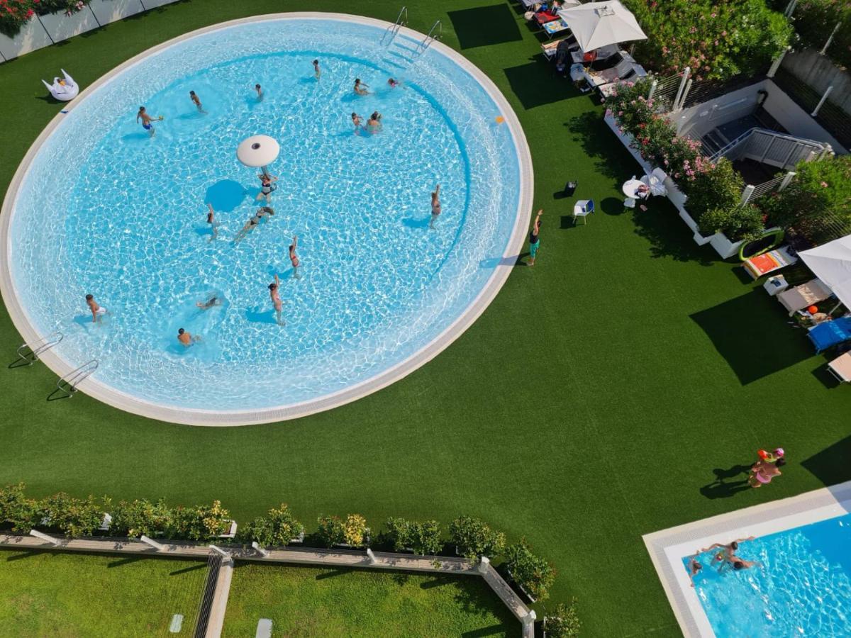 קאורלה Marina Verde Resort Official מראה חיצוני תמונה