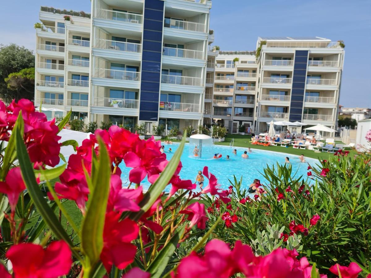קאורלה Marina Verde Resort Official מראה חיצוני תמונה